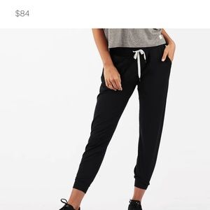 Vuori black joggers size S